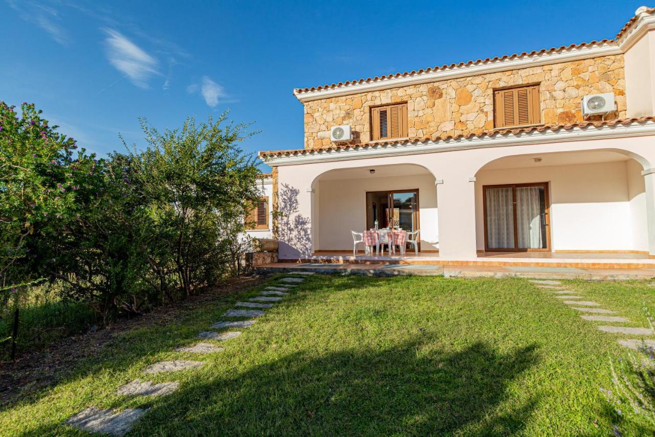 Appartamento Trilocale Vicino Al Centro Di San Teodoro San Teodoro  Eksteriør billede